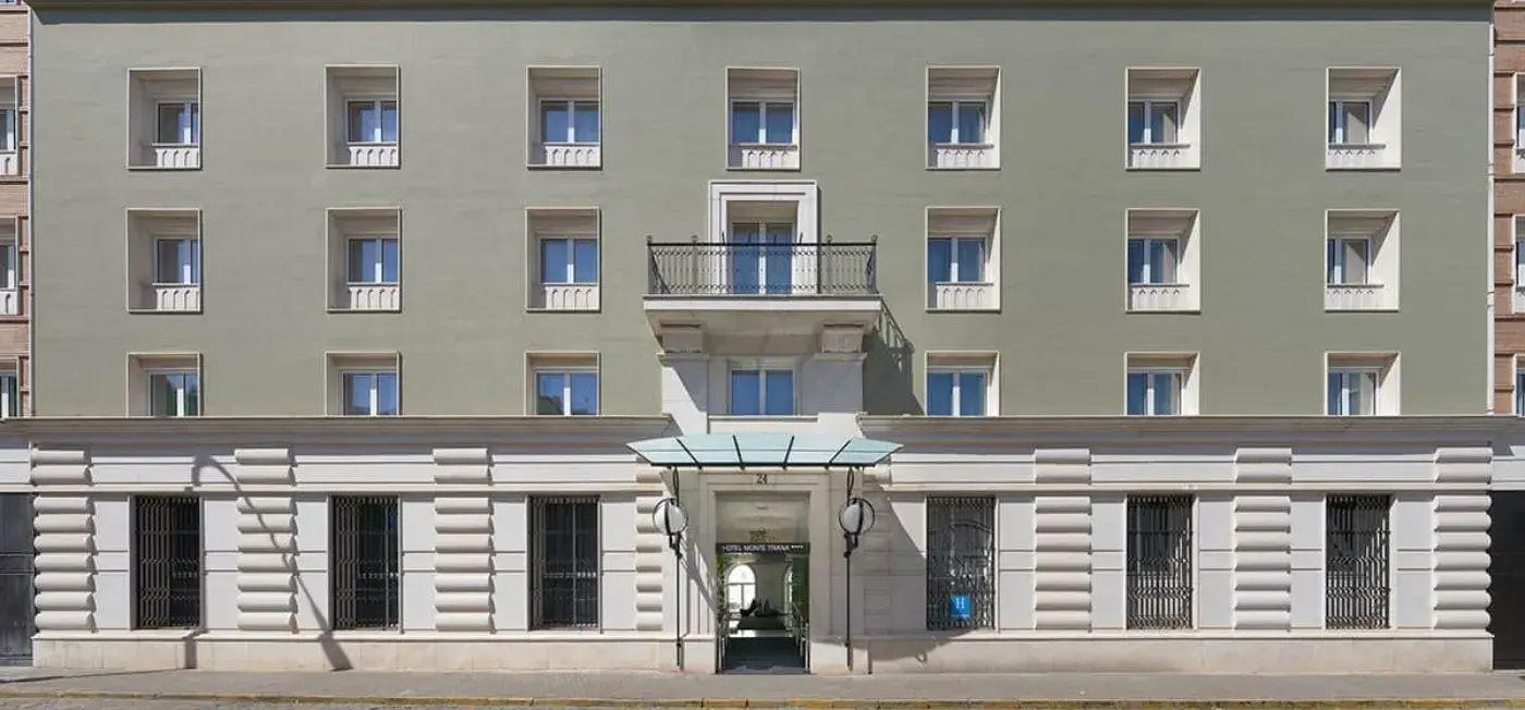 Monte Triana Hotel