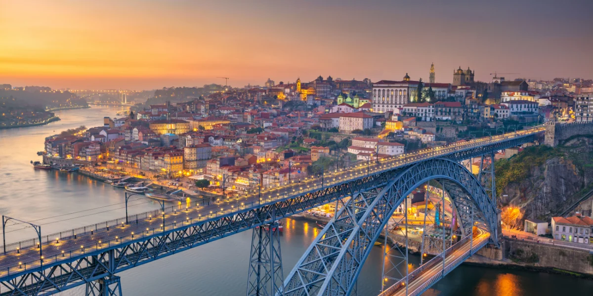 Luís I Bridge view of Lisbon, Portugal