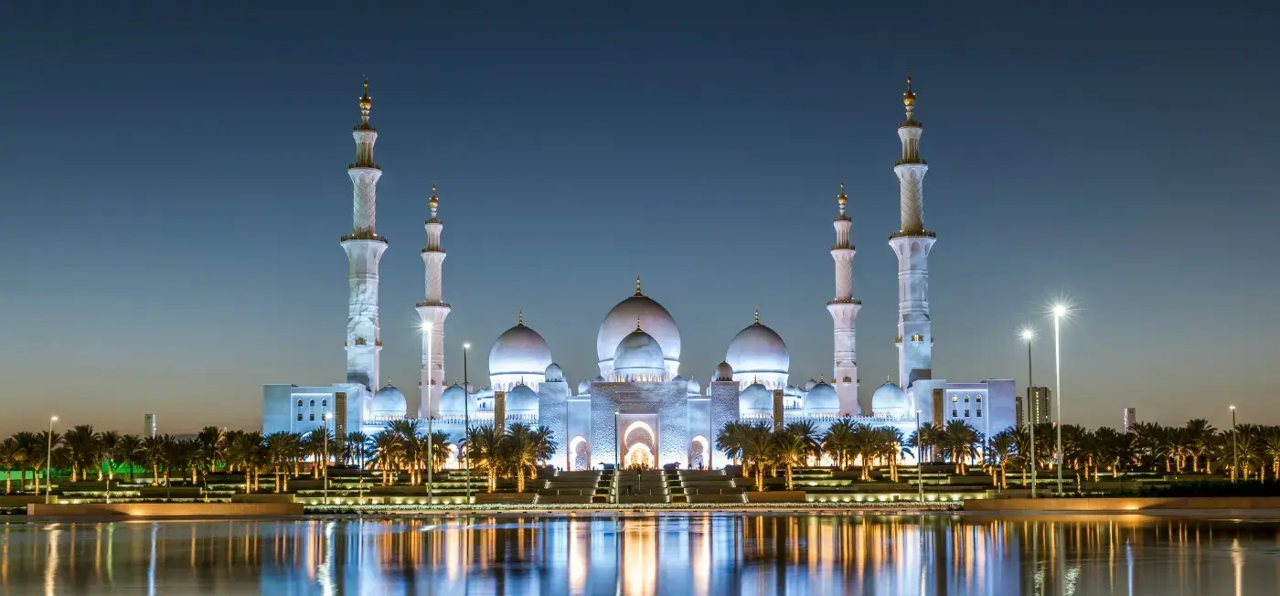 Sheikh Zayed Grand Mosque view of Dubai, Abu Dhabi